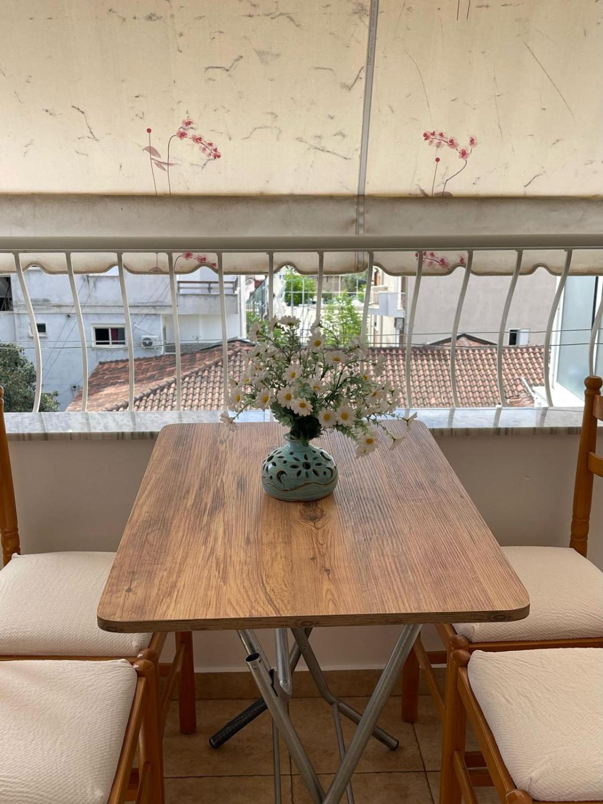 Linda Home Sarandë Esterno foto