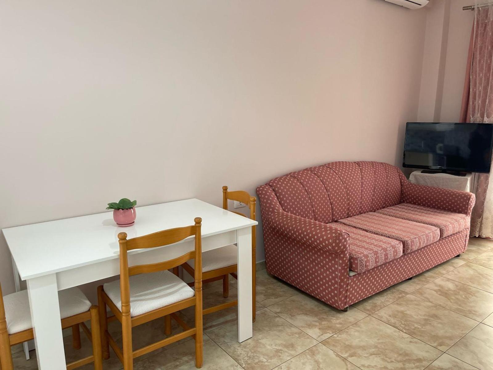 Linda Home Sarandë Esterno foto