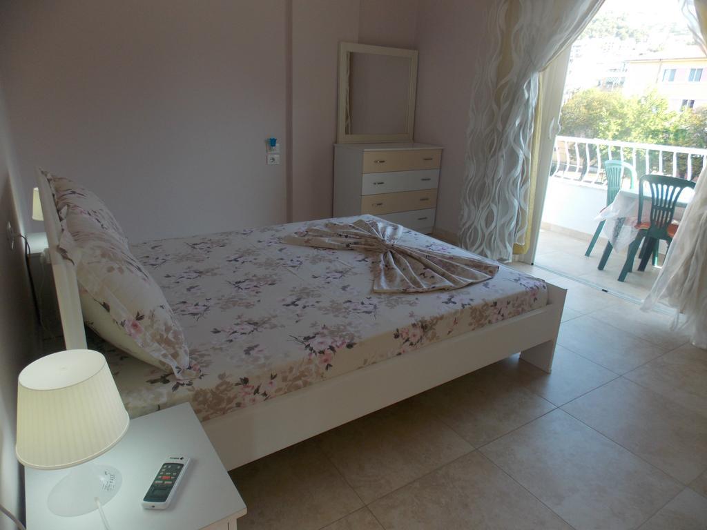 Linda Home Sarandë Esterno foto