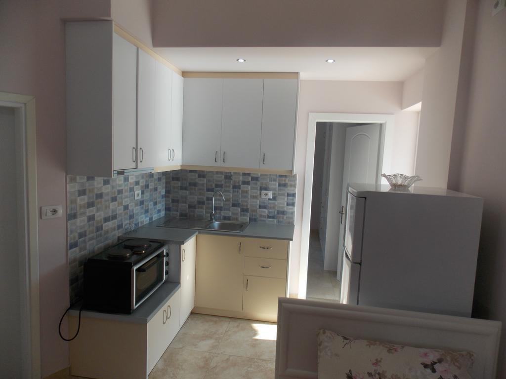 Linda Home Sarandë Esterno foto