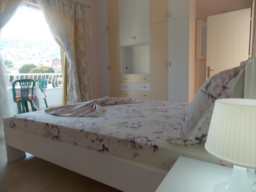 Linda Home Sarandë Esterno foto